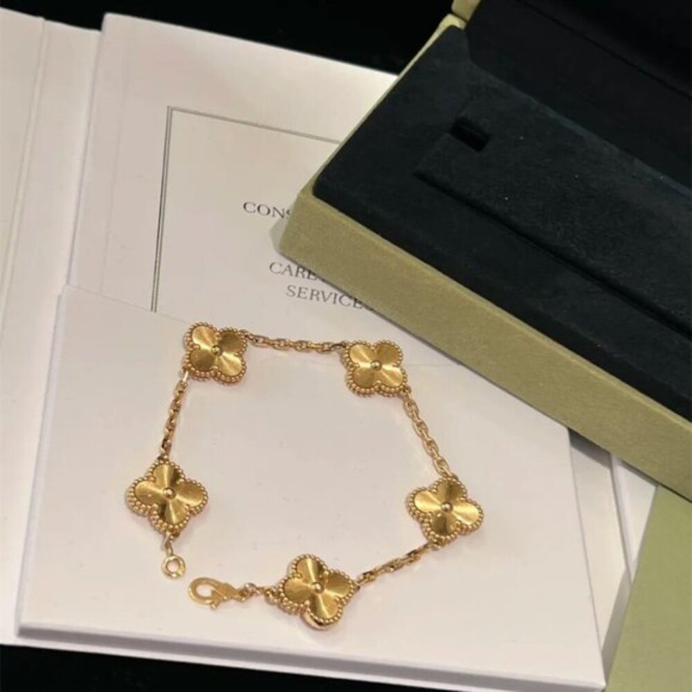 Authentic Van Cleef & Arpels 18k bracelet - Picture 6 of 6